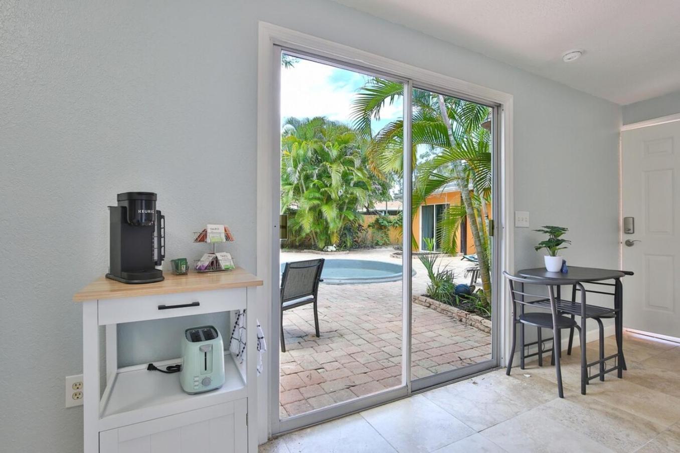 Coastal Villa W Amazing Courtyard - Splash Pad! Sarasota Exteriör bild