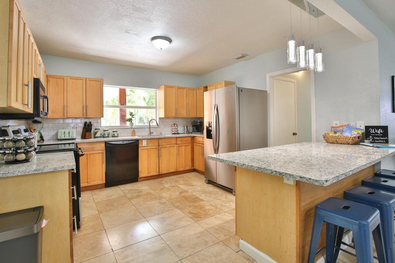 Coastal Villa W Amazing Courtyard - Splash Pad! Sarasota Exteriör bild