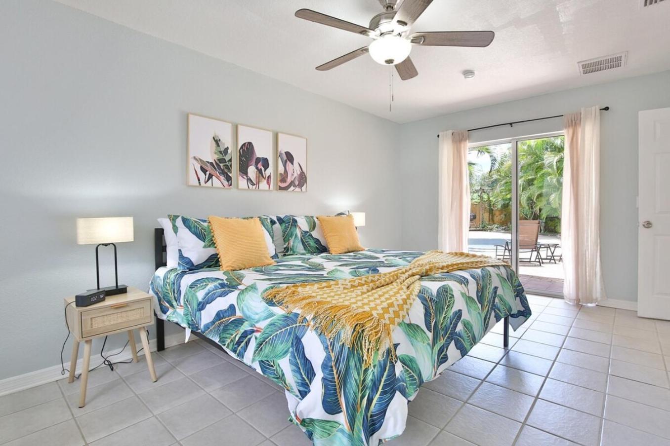 Coastal Villa W Amazing Courtyard - Splash Pad! Sarasota Exteriör bild